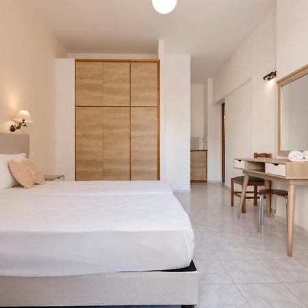 Holidays Studios & Apartments Лаганас Экстерьер фото