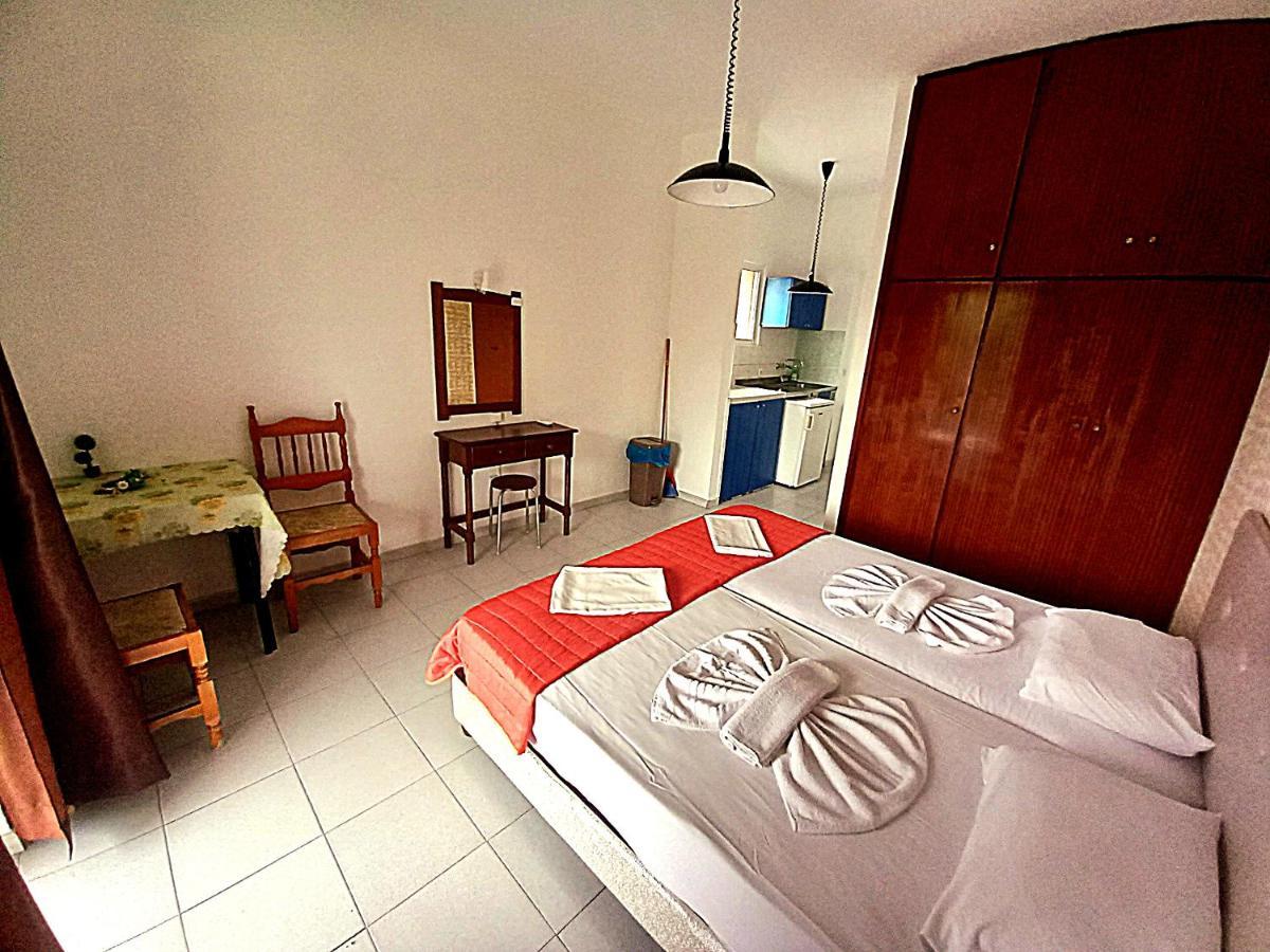 Holidays Studios & Apartments Лаганас Экстерьер фото