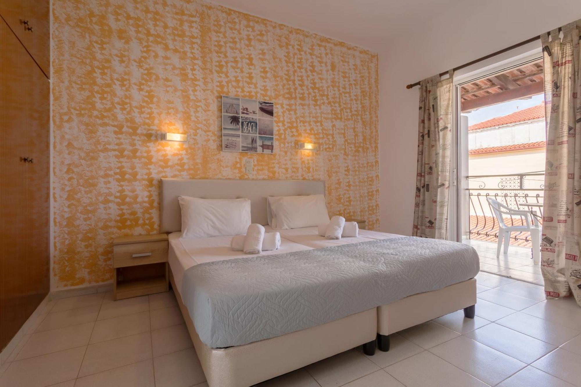 Holidays Studios & Apartments Лаганас Экстерьер фото
