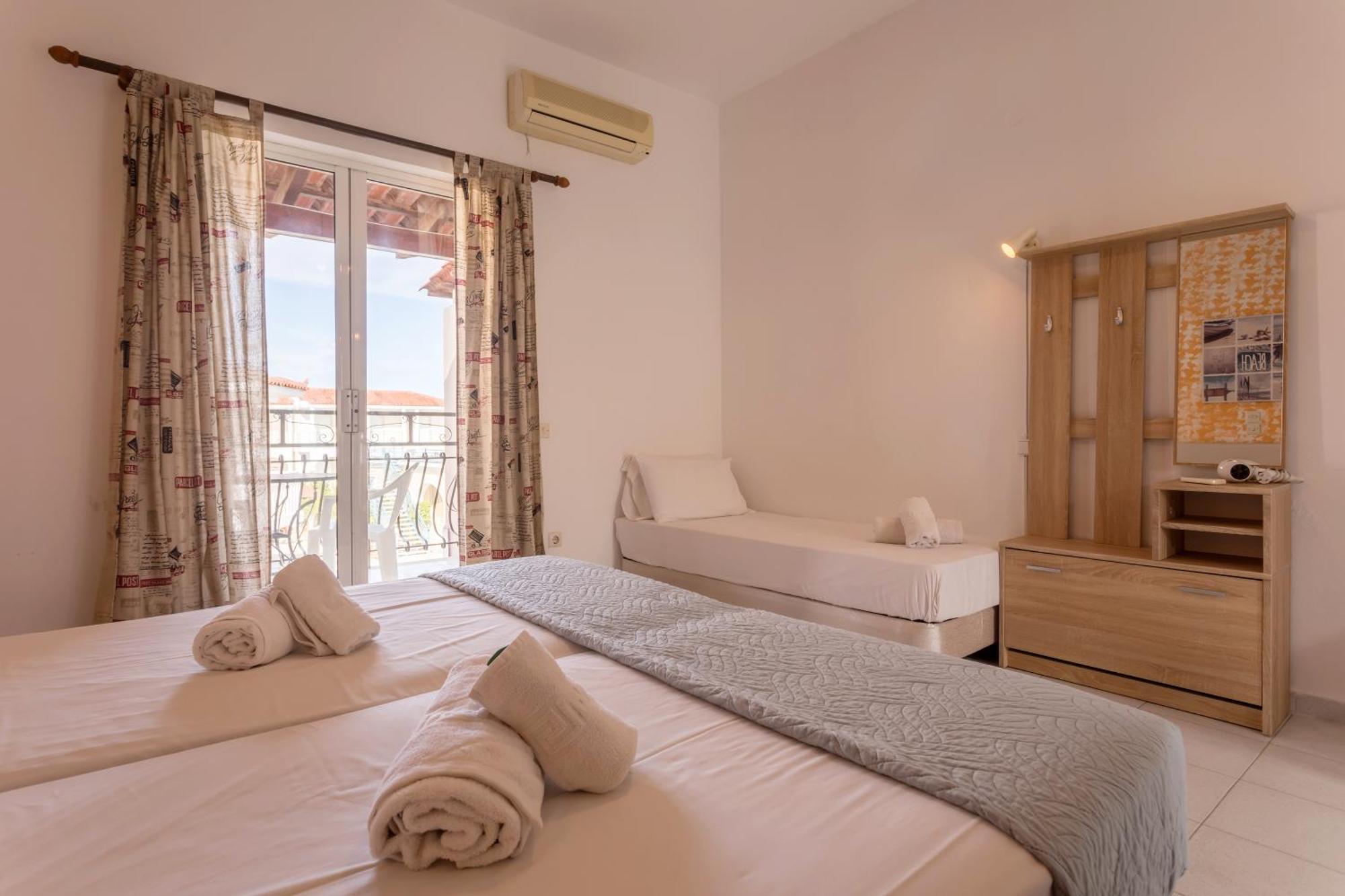 Holidays Studios & Apartments Лаганас Экстерьер фото