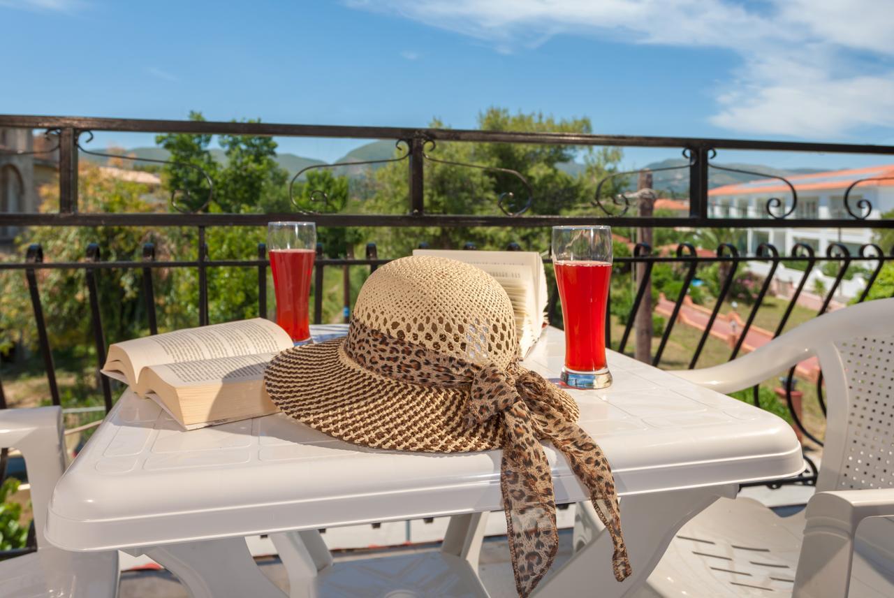 Holidays Studios & Apartments Лаганас Экстерьер фото